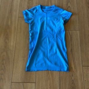 Lululemon swiftly top ..